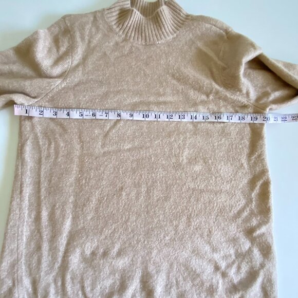Lee Cozy Fringed Hem Fawn Sweater Sz M - Picture 8 of 11
